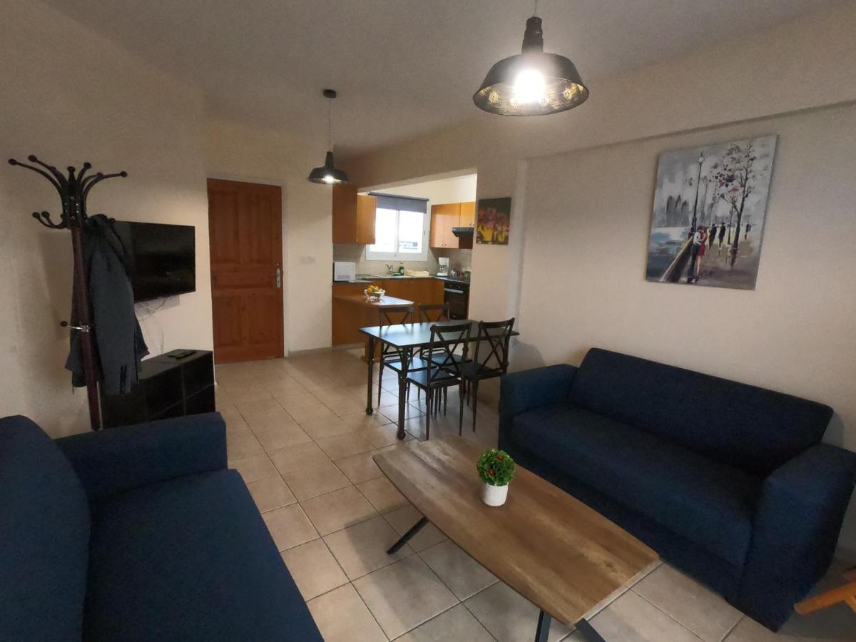 Amelia Two Bedroom Apartment - 201 パ フォス エクステリア 写真